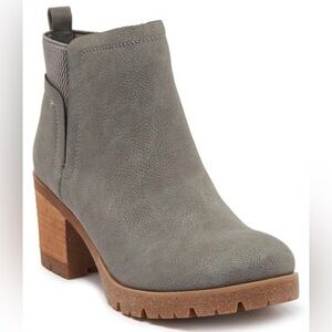 KORKS BY KORK-EASE Elsie Bootie In Lt Grey Nubuck Women size 6